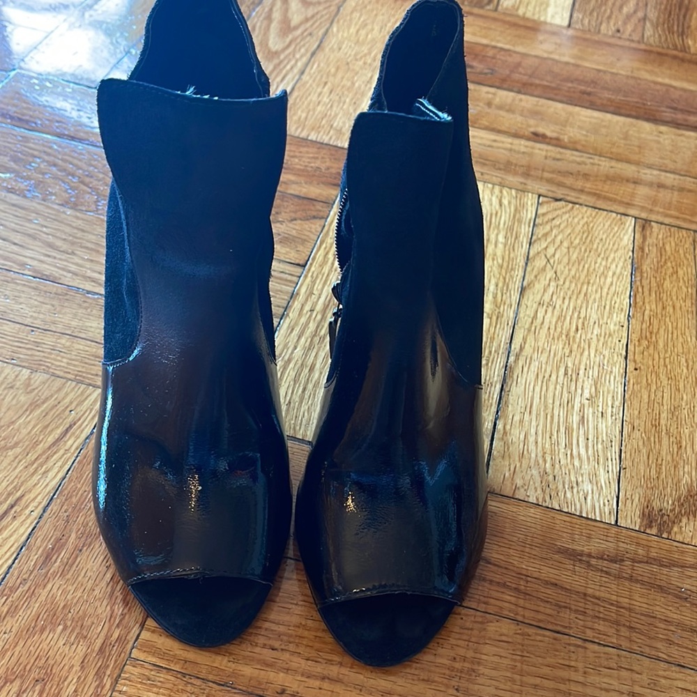 DVf booties excellent condition bootie’s